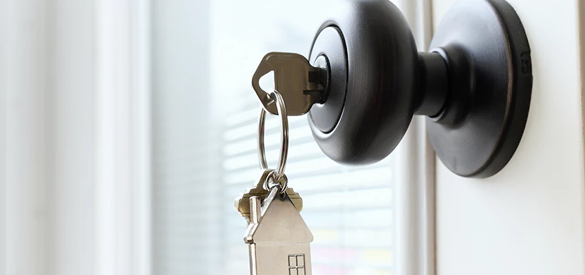 Bifold Door Knob Replacement in Rialto, California