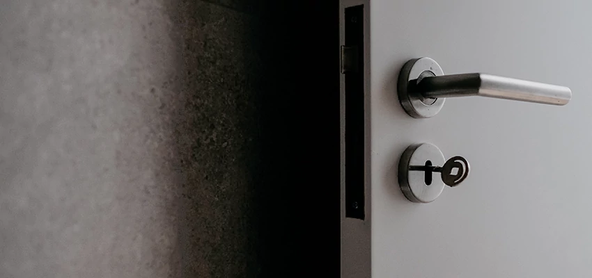 Front Door Handle Repair And Installation in Rialto, CA